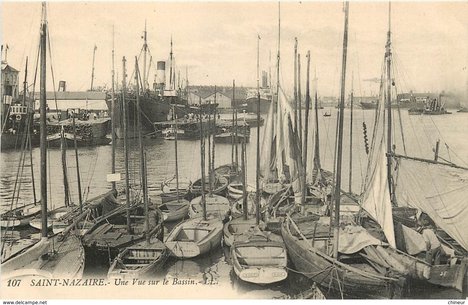 SAINT NAZAIRE UNE VUE SUR LE BASSIN - Saint Nazaire