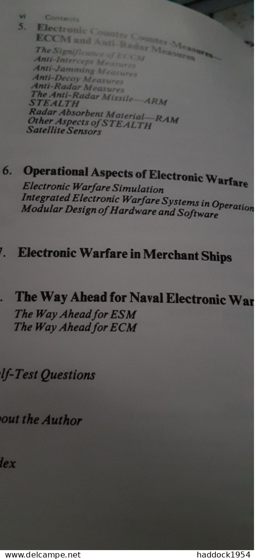 Naval Electronic Warfare DR D G KIELY Brassey's Defence Publishing 1988 - Armée Britannique