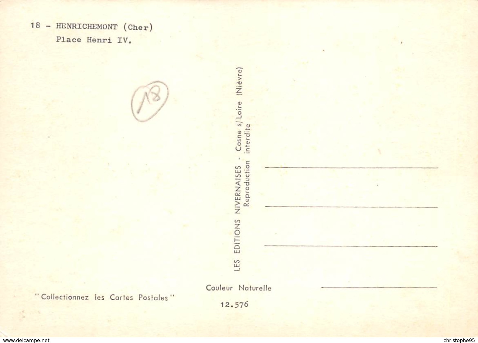 18 .n° 22087 . Henrichemont . Hotel Restaurant  Du Boeuf . Place Henri IV . Cpsm.10.5 X 15cm . - Henrichemont