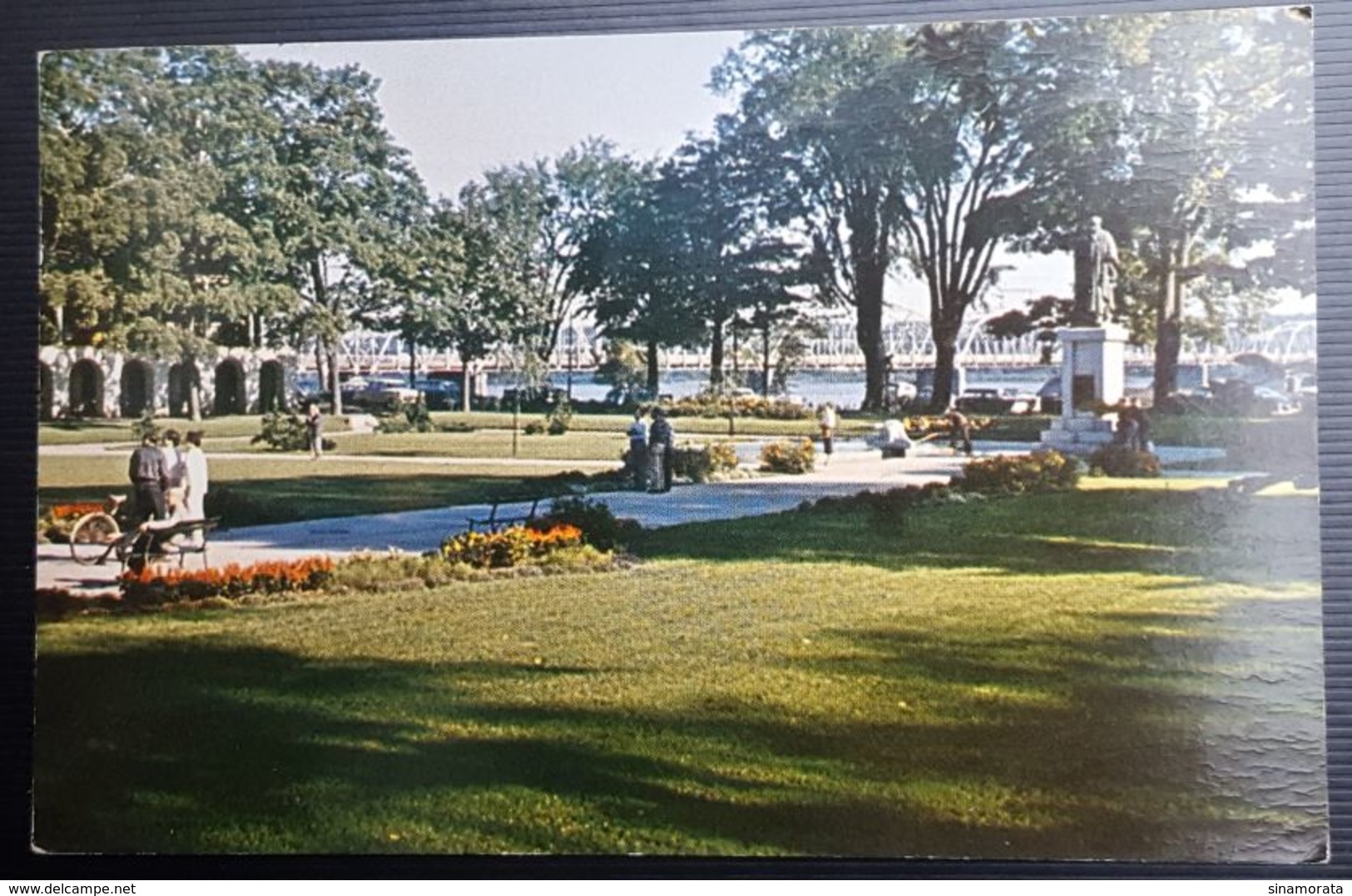 Canada - Officer's Square. Lord Beaverbrook Monument, Fredericton, N.B. - Fredericton