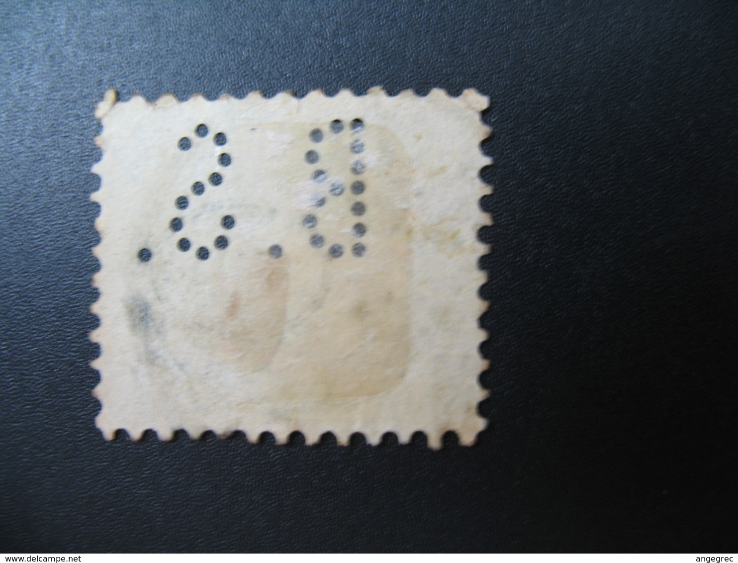 Perforé  Perfin  Suisse  à Voir ;   Perforation    BS    Ref   B 50 - Perforés