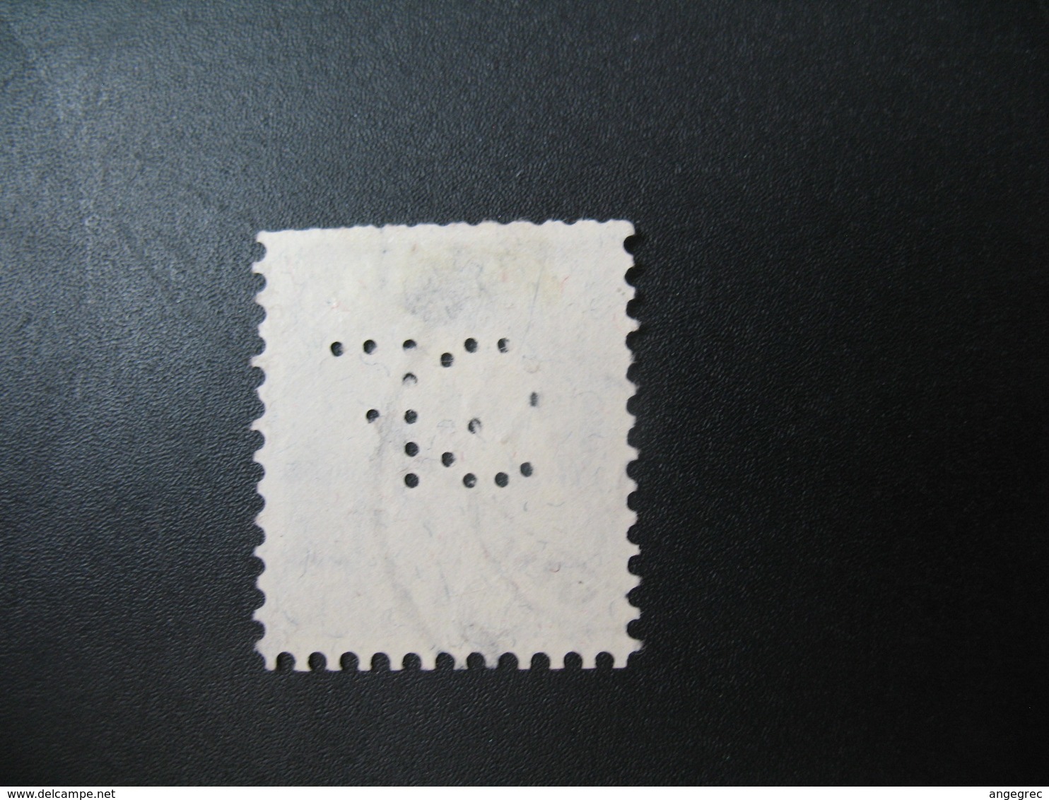 Perforé  Perfin  Suisse  à Voir ;   Perforation   GF    Ref  G 16 - Perfin