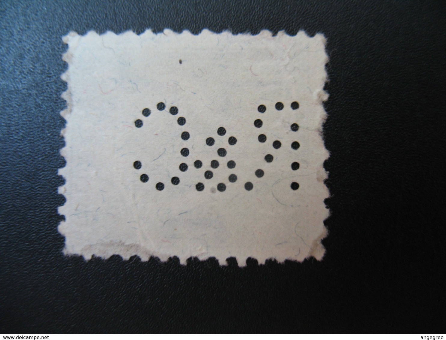 Perforé  Perfin  Suisse  à Voir ;   Perforation   R&C      Ref  R 20 - Perforés