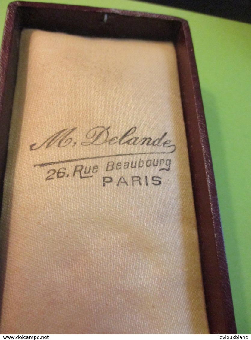 Médaille Française Ancienne Avec étui/RF/Minist.du Travail Et Prév.Soc./Stés Secours Mutuels/O ROTY/ERNOUF/1933   MED319 - France