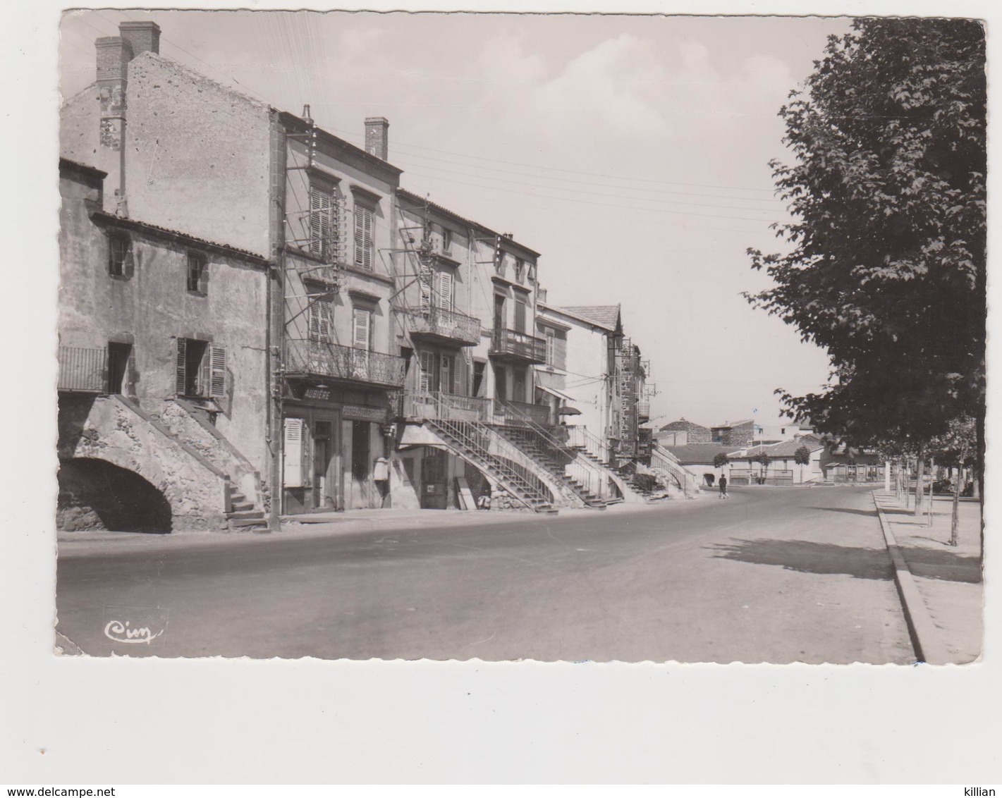 Aubière La Place Des Ramacles - Aubiere