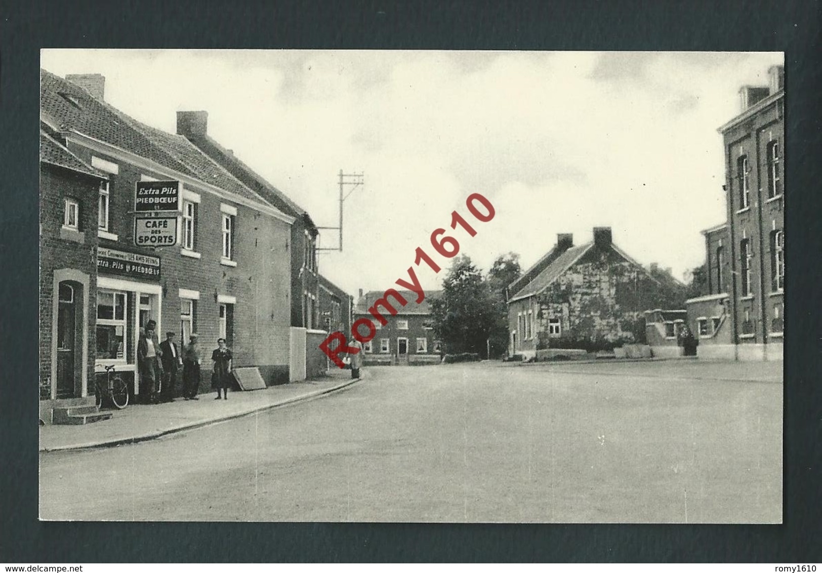 Taviers.  Eghezée.  Place Communale. Café Des Sports. Extra Pils, Piedboeuf.   Animée. - Eghezée