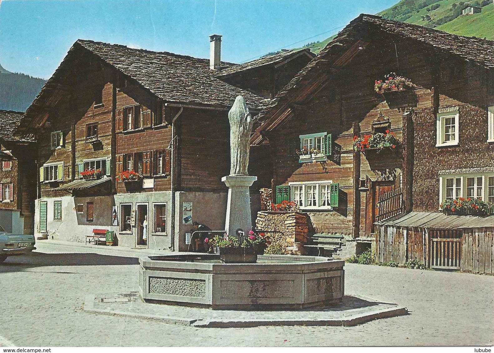 Vals - Dorfplatz Mit Brunnen          Ca. 1990 - Vals