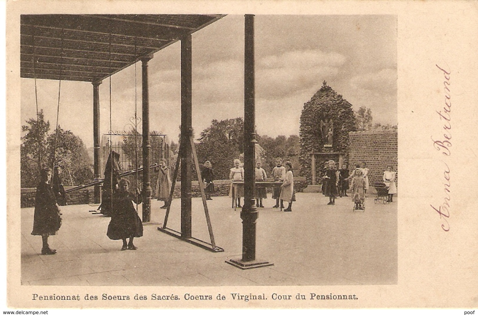 Virginal ( Ittre ): Pensionnat Des Soeurs Des Sacrés Coeurs . --- Cour Du Pensionnat. - Ittre