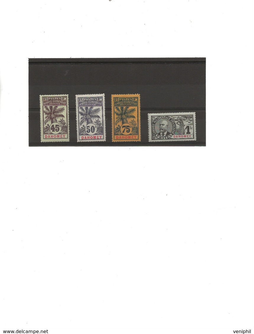 DAHOMEY - TIMBRES N° 27 A 30 NEUF CHARNIERE - ANNEE 1906-07 -COTE : 126 € - Ungebraucht