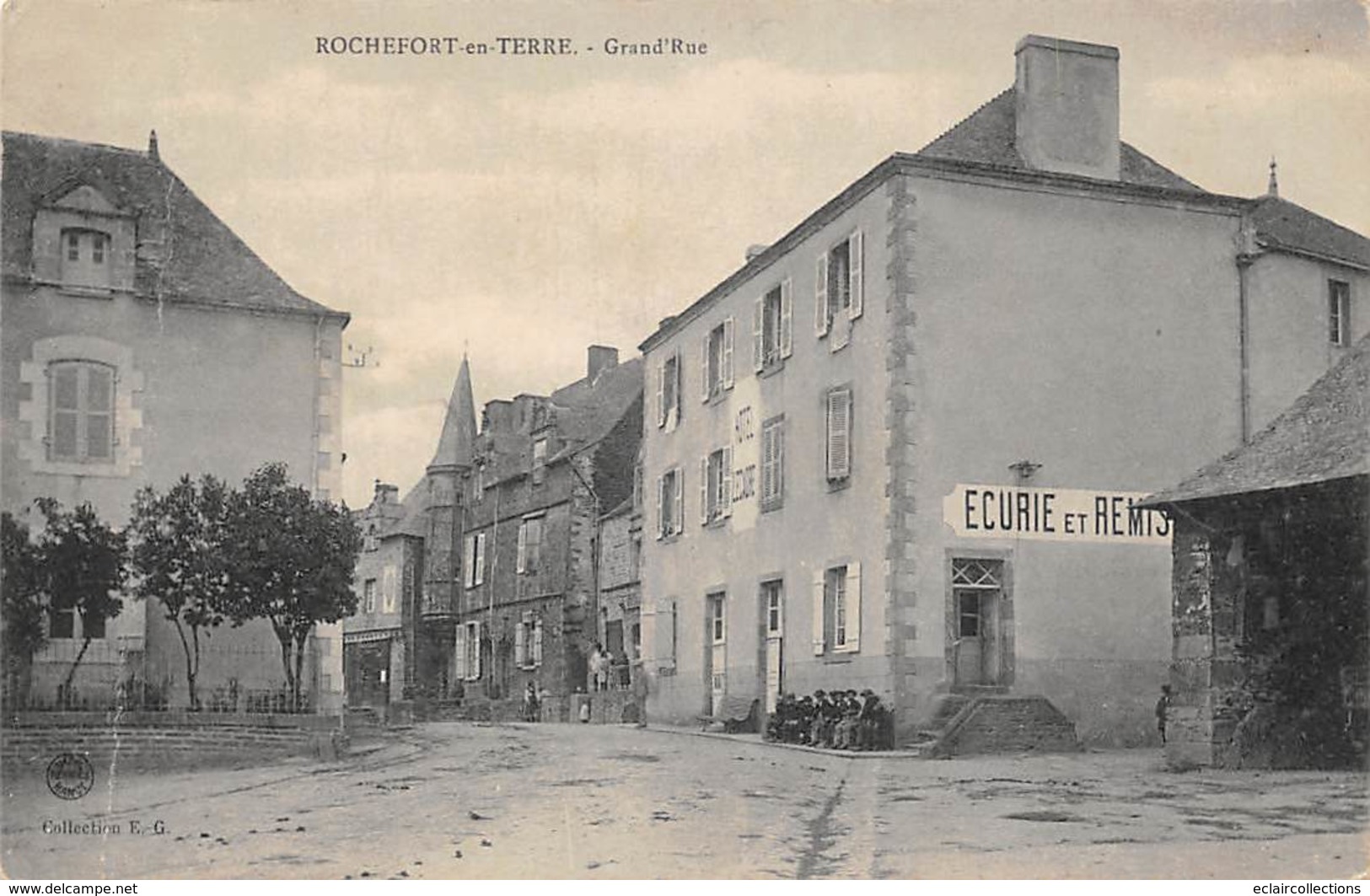 Rochefort-en-Terre        56       Grande Rue. Hôtel      (Voir Scan) - Rochefort En Terre