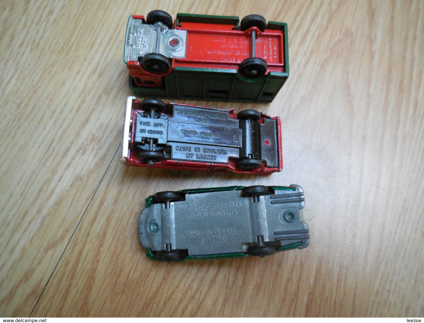 Matchbox N°75 FERRARI BERLINETTA.N° 6 FORD PICK UP.HORSE BOX ©1969 (sans Cheval) - Camions, Bus Et Construction