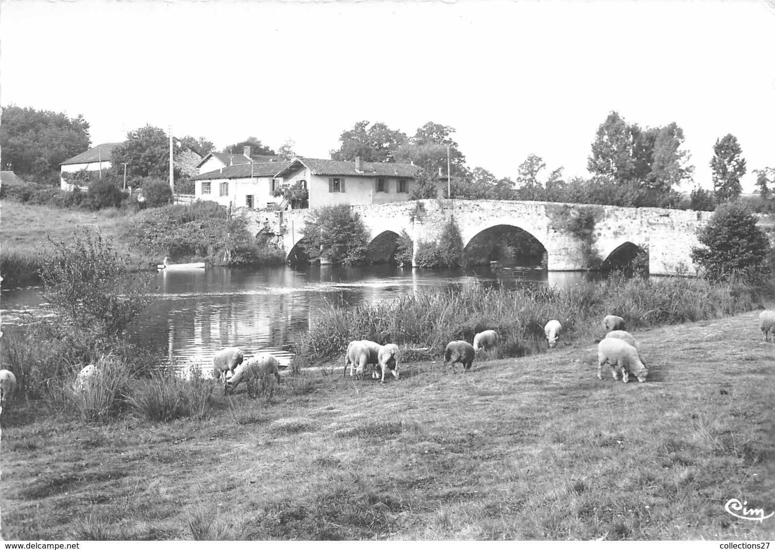 87-BELLAC-VUE SUR LE PONT DE LA PIERRE - Bellac