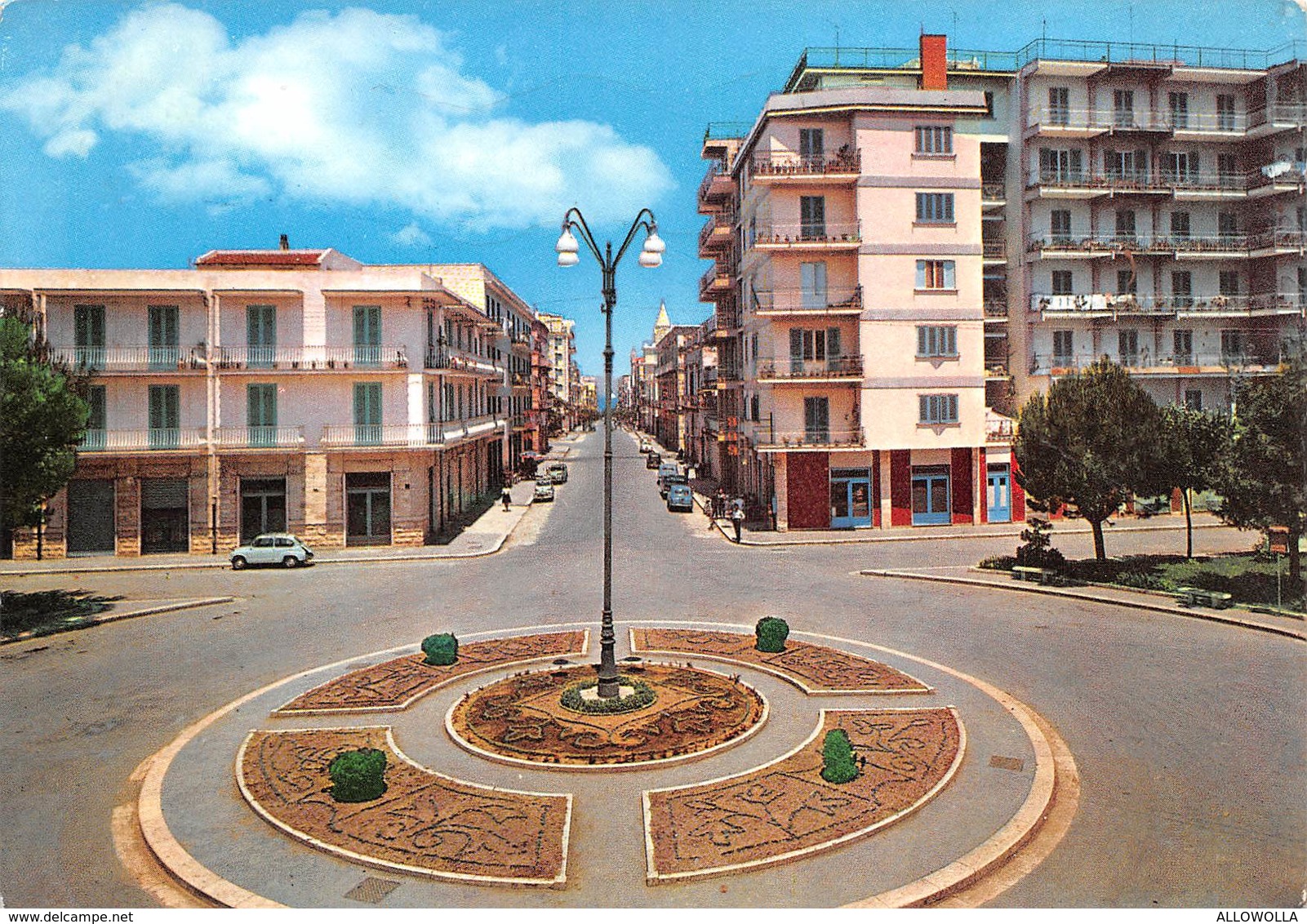 7570 " MOLFETTA-PIAZZALE STAZIONE " FIAT 600-CARTOLINA POSTALE ORIGINALE  SPEDITA 1966 - Molfetta