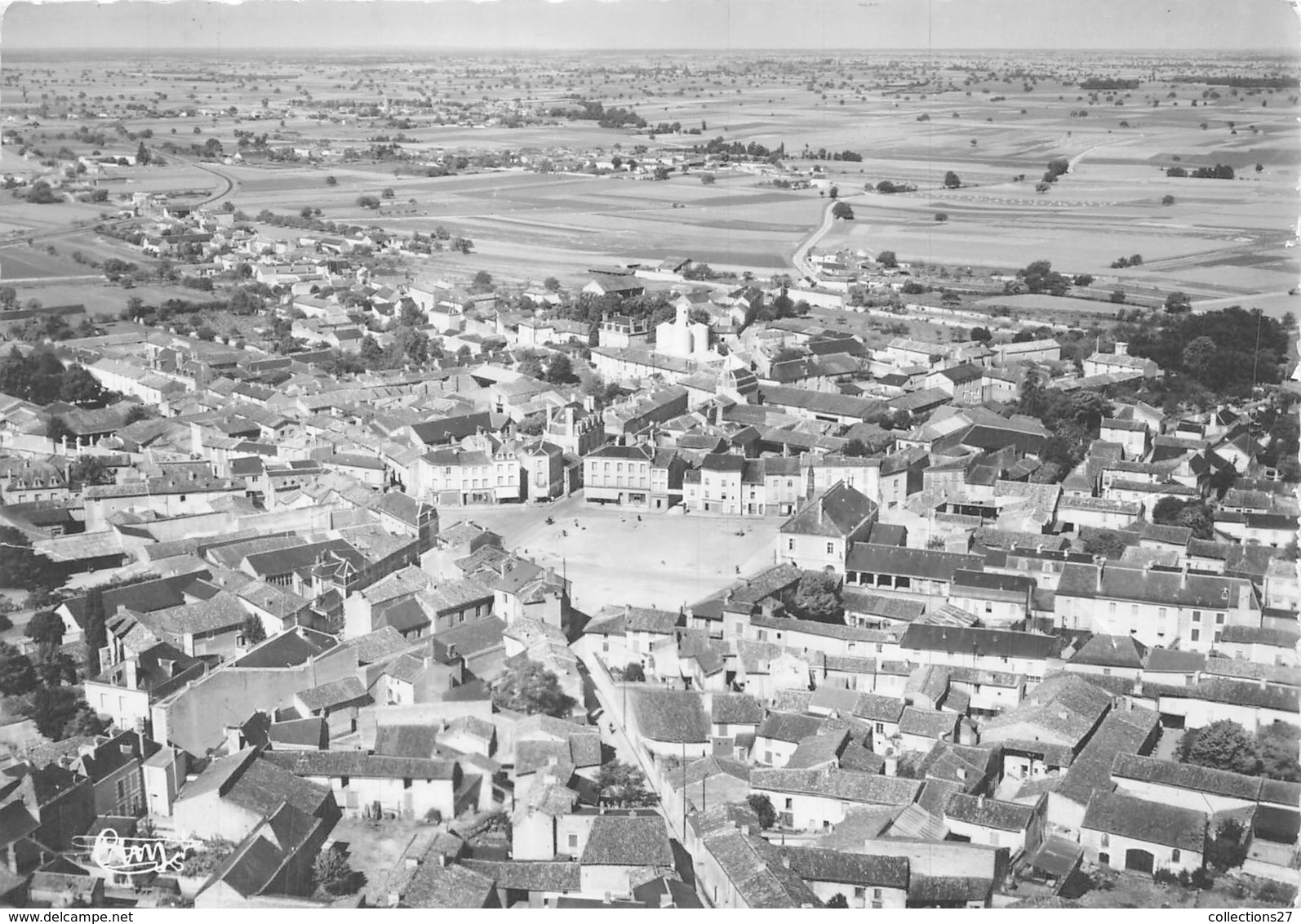 86-NEUVILLE-DU-POITOU- VUE AERIENNE - Neuville En Poitou