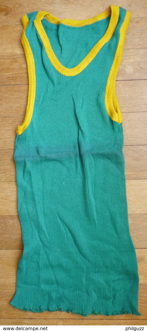 Une CHEMISE Débardeur Marcel Modèle Sport ATHLETISME EN COTON VERT Liseret JAUNE Années 40-50 - Autres & Non Classés