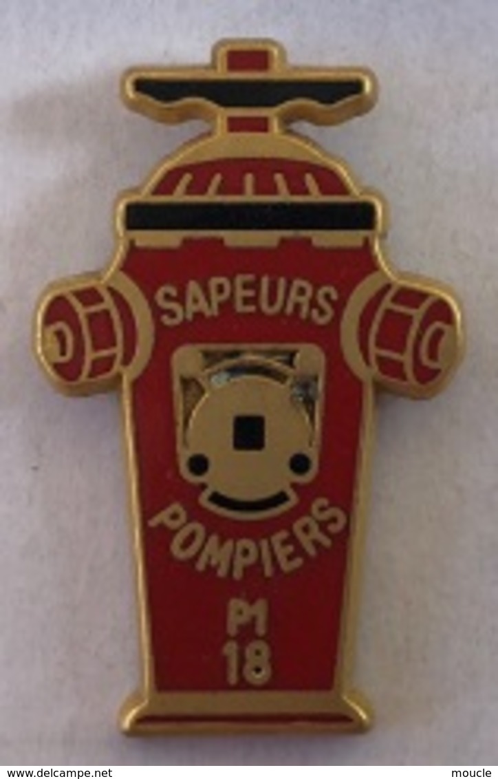 SAPEURS POMPIERS - BORNE INCENDIE - HYDRANTE - P1 - 18 - A.M.C. - FRANCE- POMPIERE - FIREFIGHTER - FEUERWEHRMANN -(25) - Pompiers