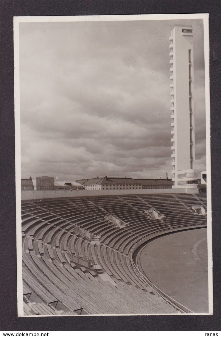 CPA Finlande Finland Helsinki Stade Non Circulé - Finlandia