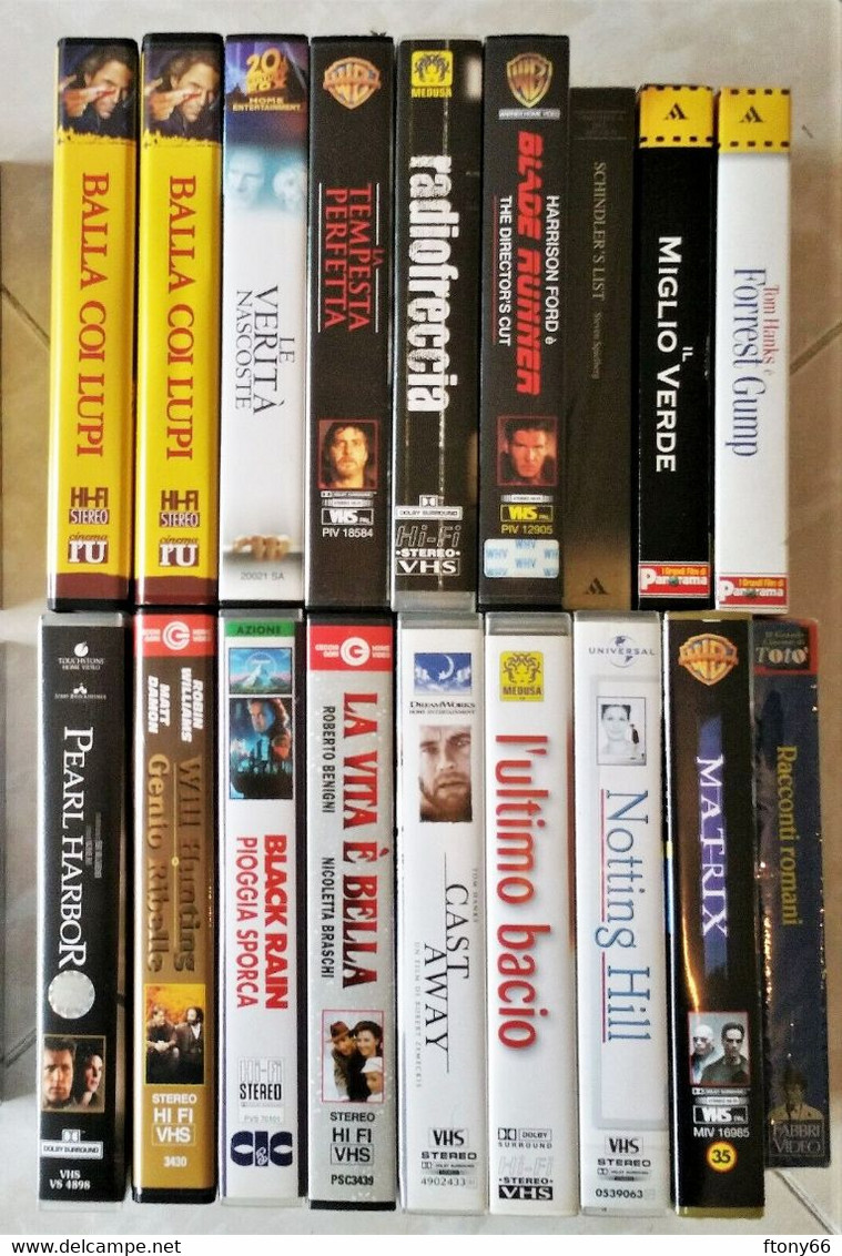 Lotto 18 FILM ORIGINALI In Videocassette VHS - Collections, Lots & Séries