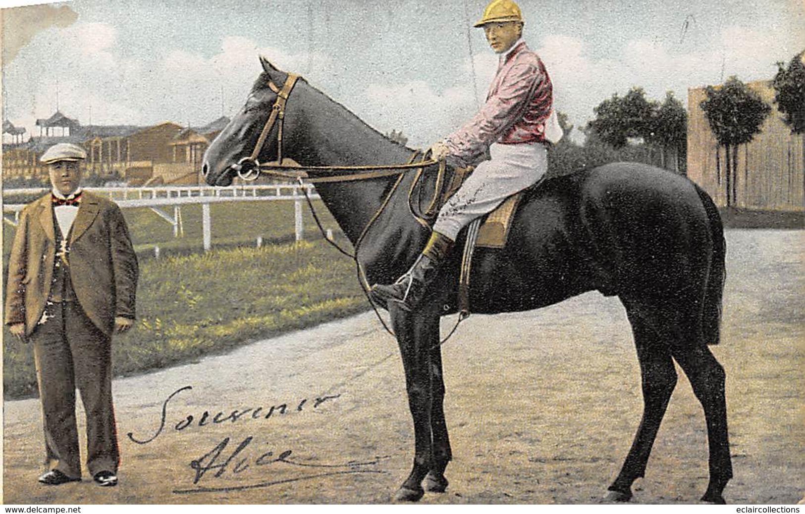 Sport.   Hippisme :     Un Jockey Sur Son Cheval . A Localiser   (voir Scan) - Ippica