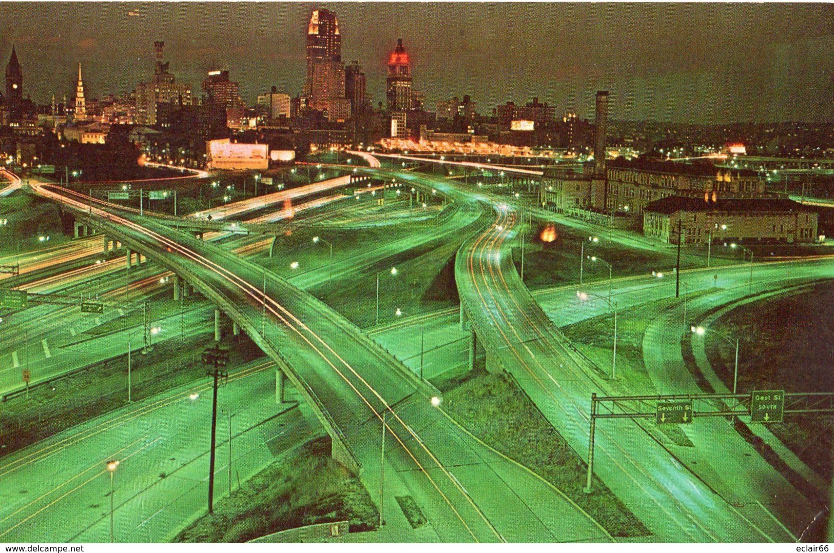 Ohio Cincinnati Expressway And Its Interchanges Entering The Downtown Area Of Cincinnati ANNEE 1972 - Cincinnati