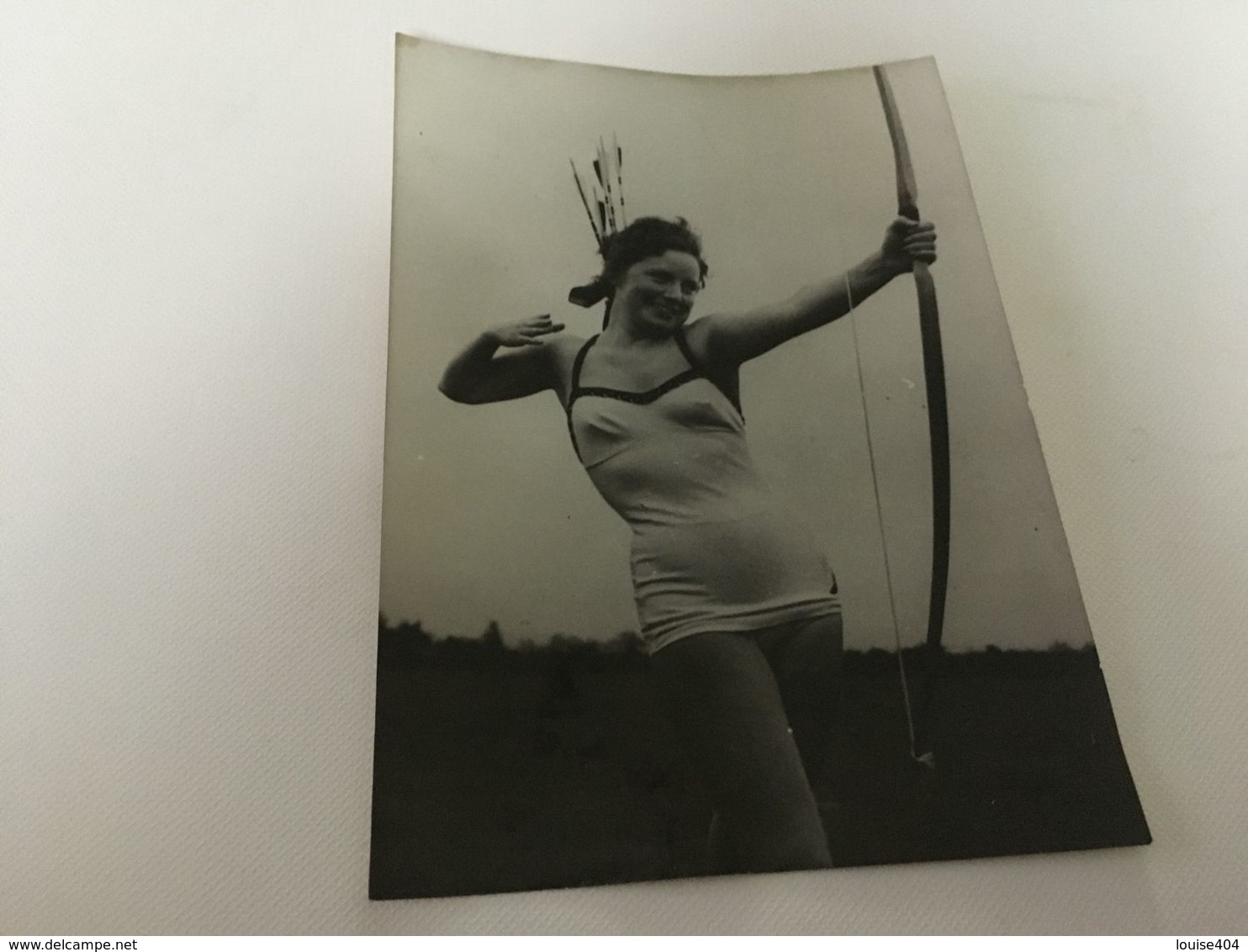 P4 - Miss Betty BRADLEY 17 Ans Au Palladium De Londres 14/6/56 - Archery