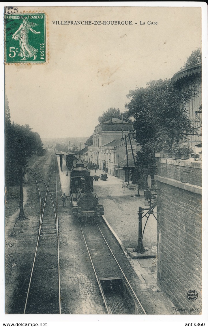 CPA 12 VILLEFRANCHE DE ROUERGUE La Gare Train En Gare - Villefranche De Rouergue