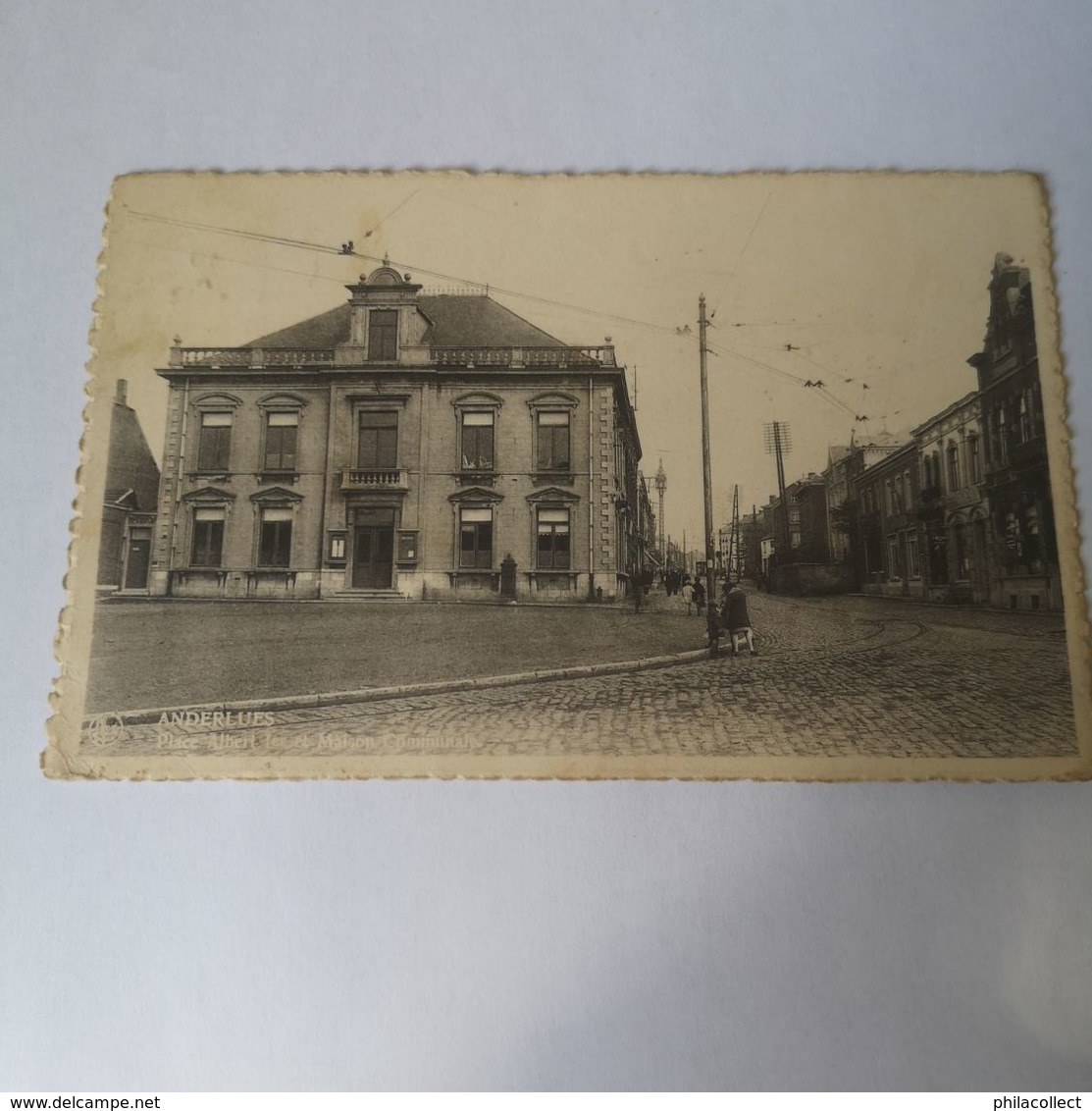 Anderleus // Place Albert Ier Et Maison Communale 1936 Iets Vlekkig - Anderlues