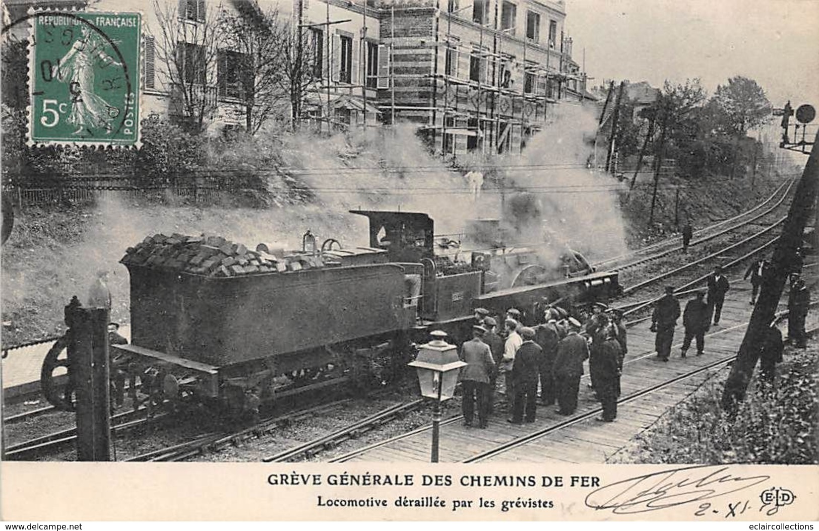 Thème Grève.  Paris. Grève Générale Des Chemins De Fer   .Locomotive Déraillée Par Les Grévistes  ( Voir Scan) - Strikes