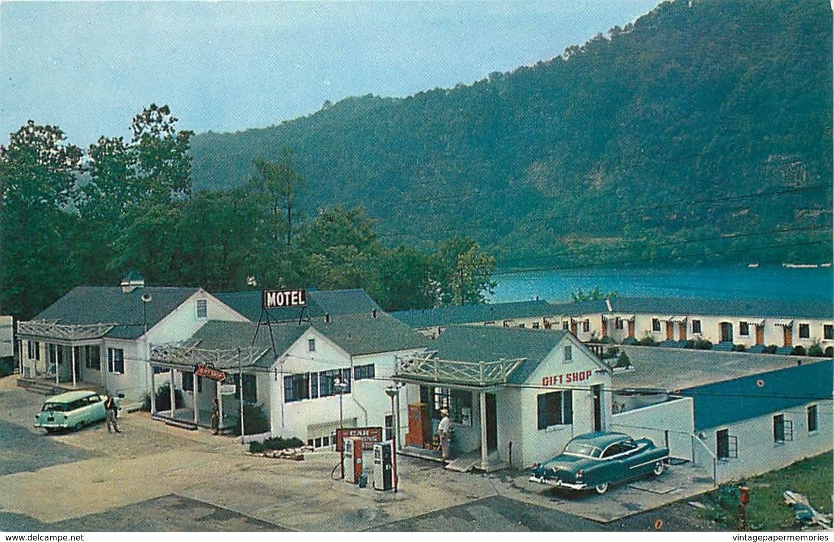 283599-West Virginia, Gauley Bridge, Edgewater Steak House & Motel, 50s Cars, Colourpicture No P6094 - Andere & Zonder Classificatie