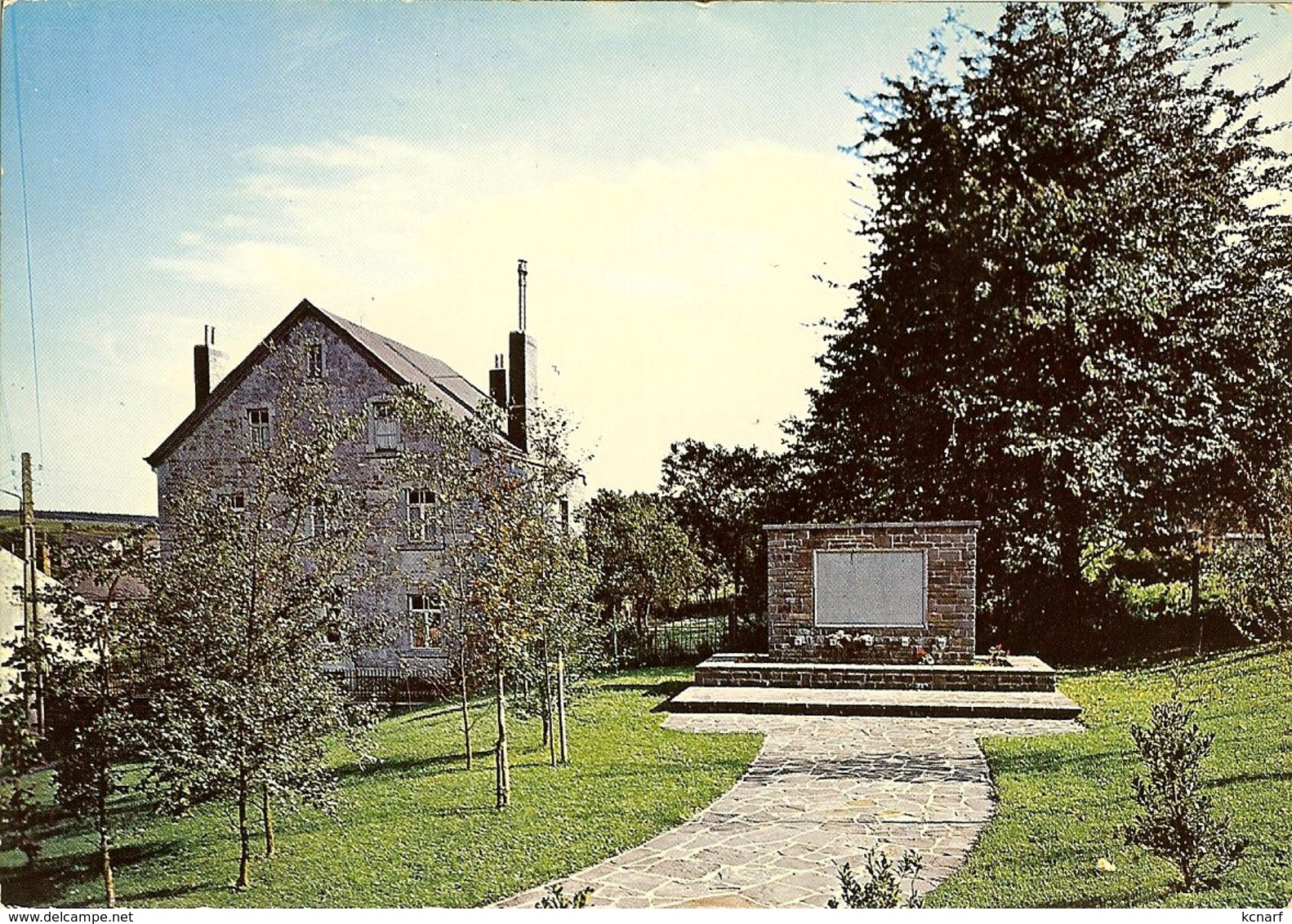 CP  De DOCHAMPS " Monument Aux Morts " - Manhay