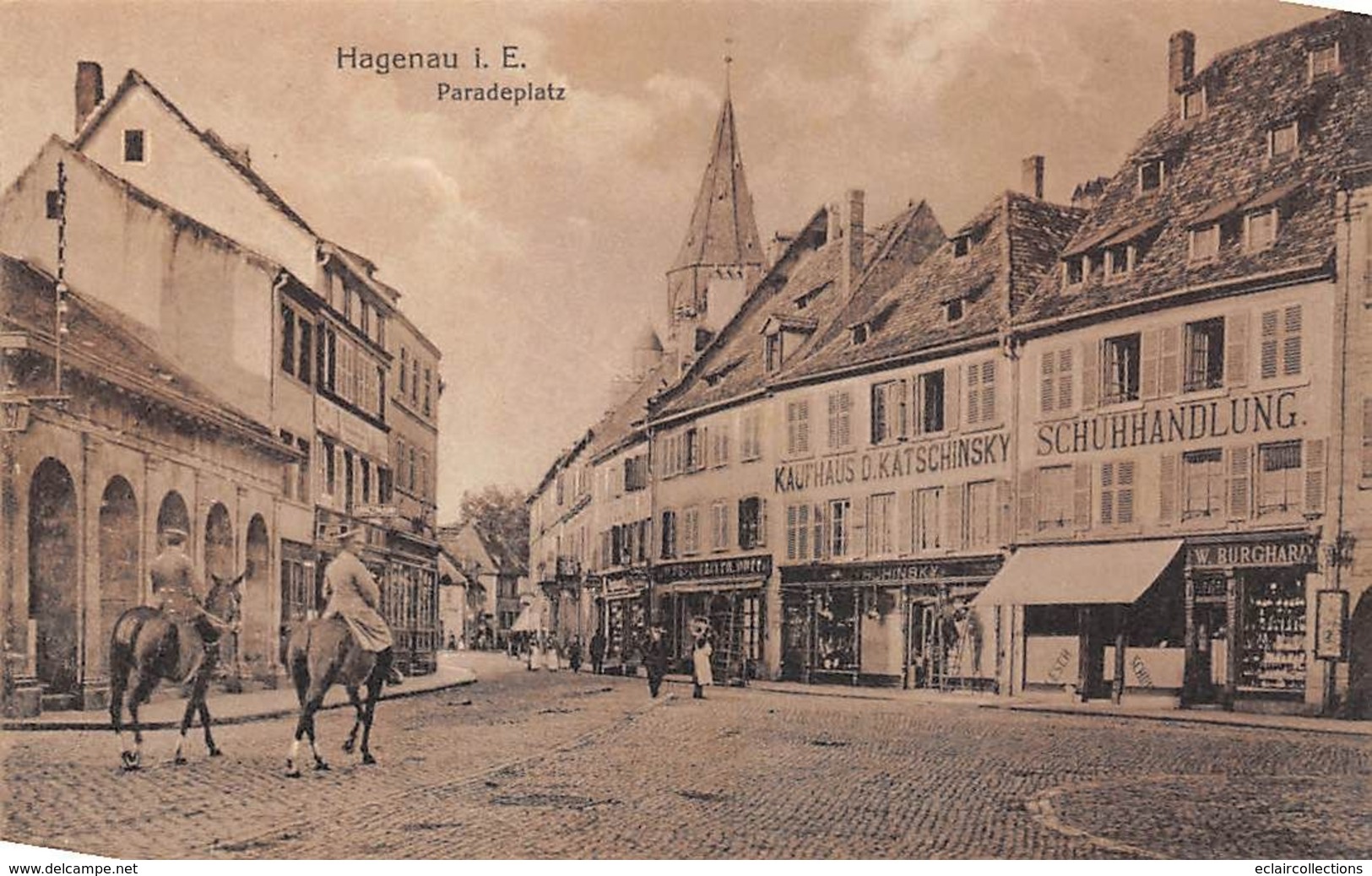 Haguenau      67     Paradeplatz            ( Voir Scan) - Haguenau