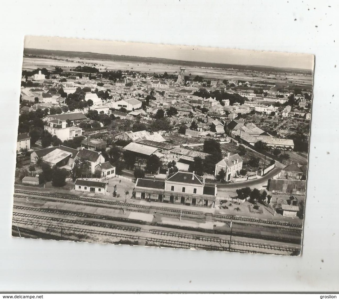 EN AVION AU DESSUS DE NEUVILLE (VIENNE) 5 LA GARE VUE GENERALE - Neuville En Poitou