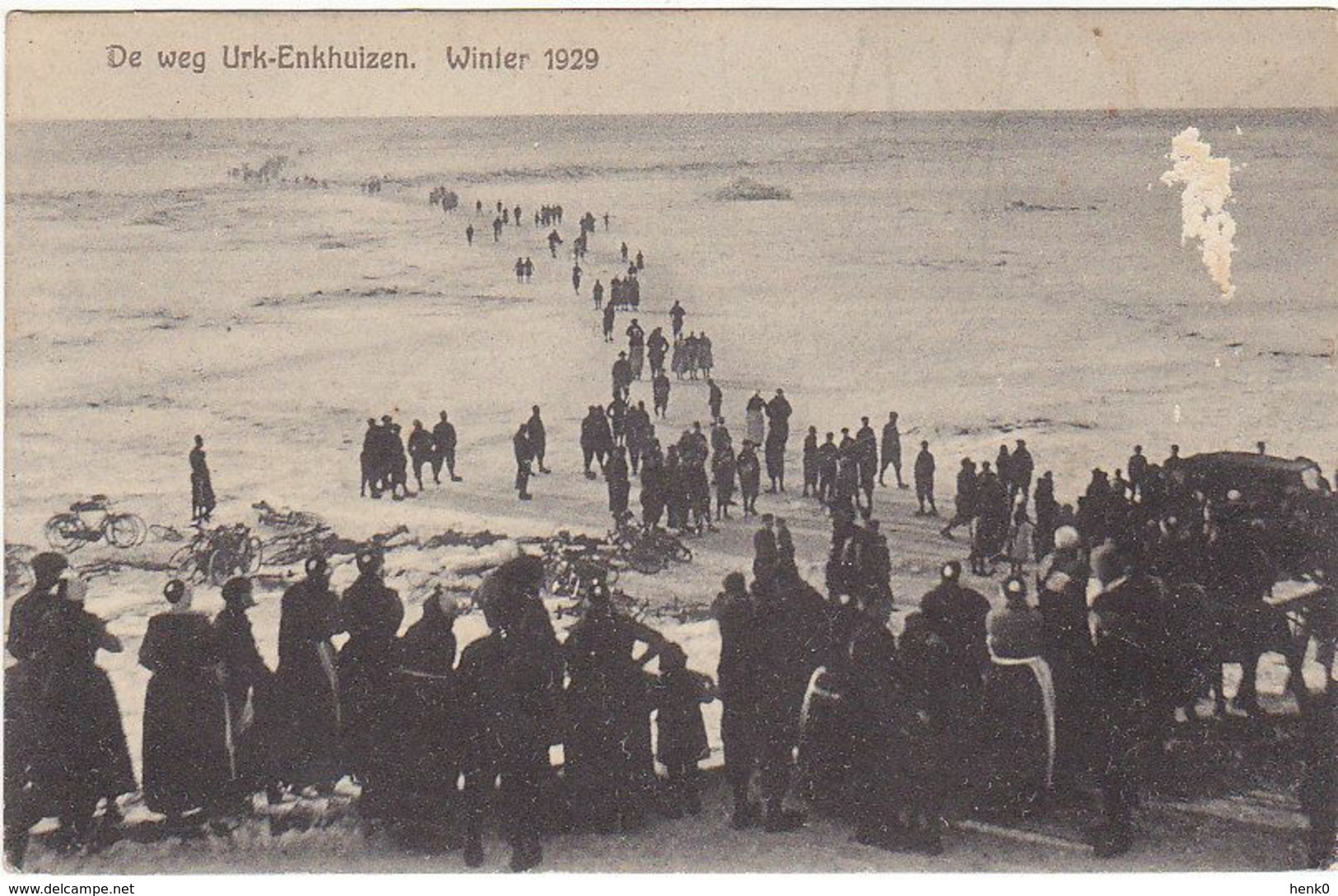 Urk De Weg Over Het Ijs Naar Enkhuizen 1929 M483 - Urk