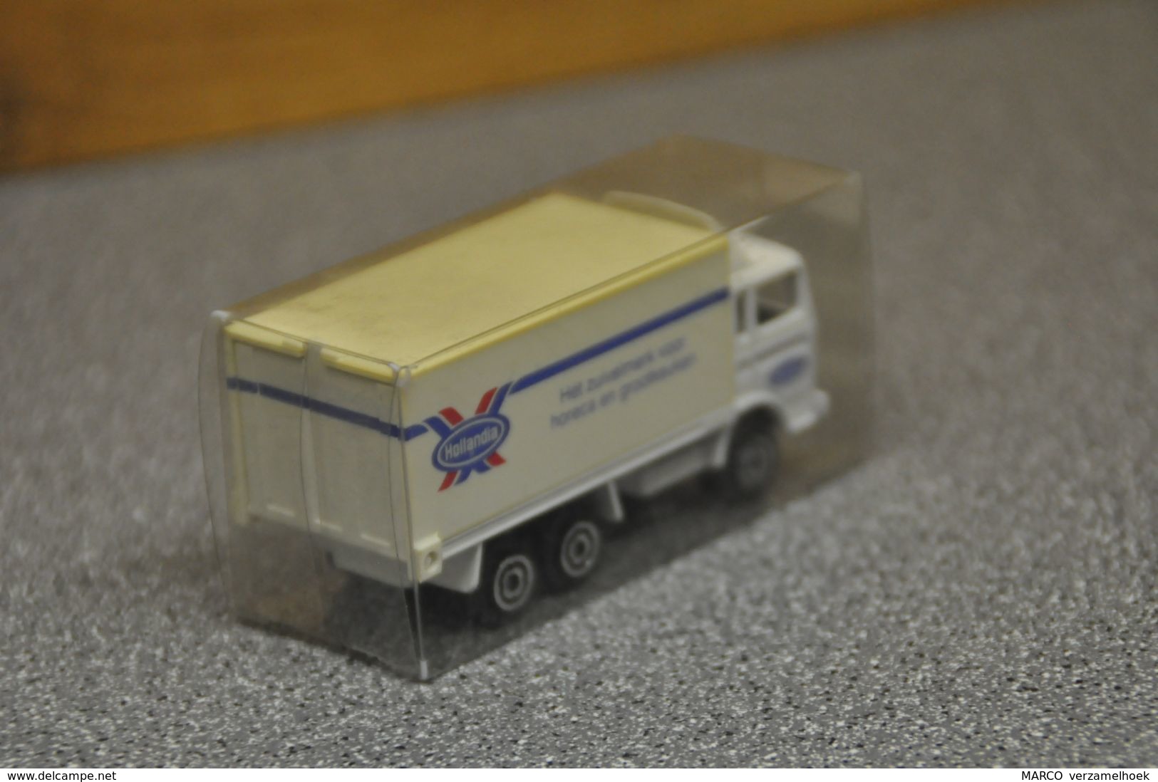 DAF-volvo Hollandia Zuivel Truck-vrachtwagen-camion Schaal 1:87 - Trucks, Buses & Construction