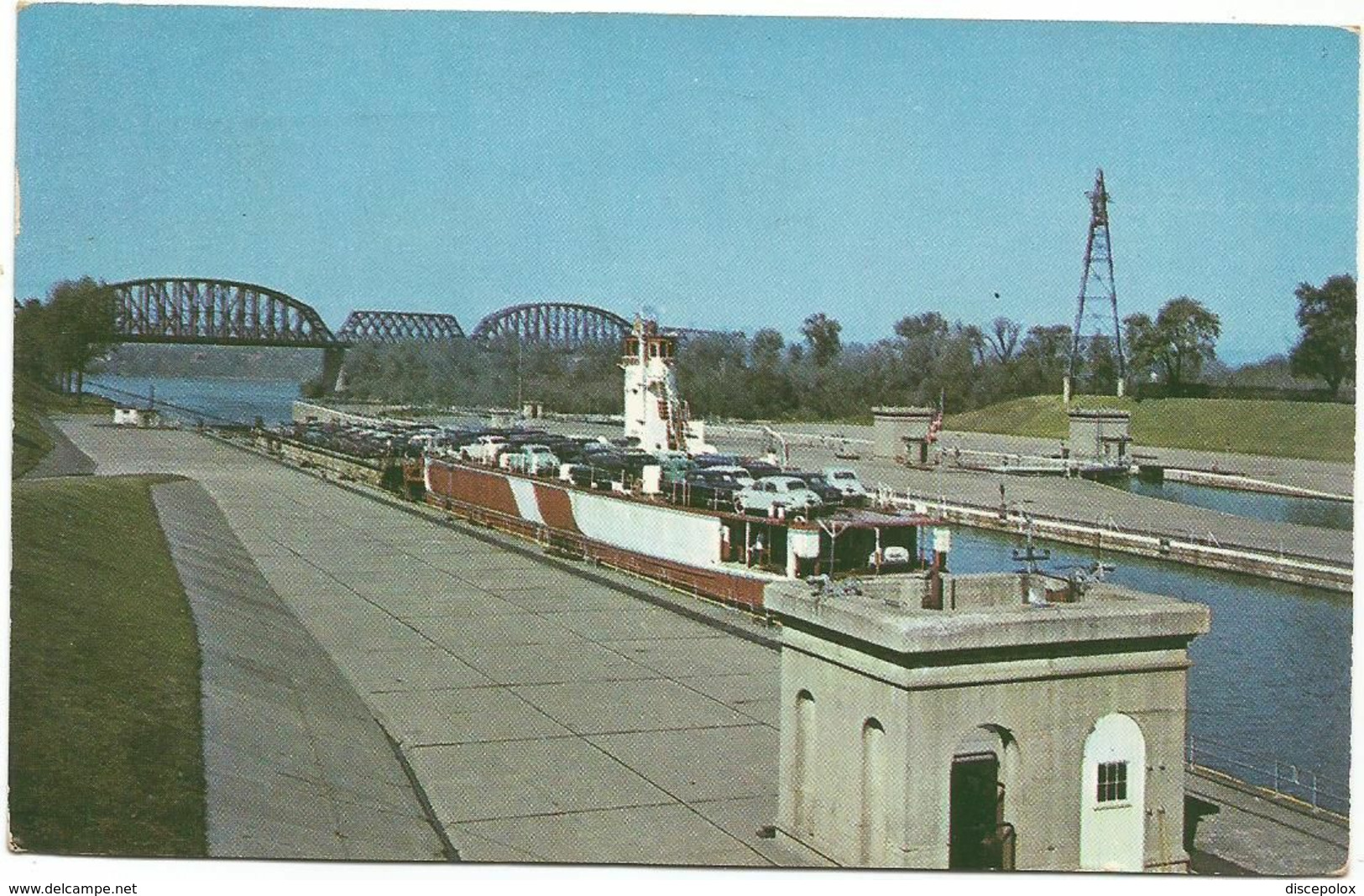 XW 3447 Kentucky - Louisville - Diesel Barge Transporting Cars At The Ohio River Dam - Auto Cars Voitures - Louisville