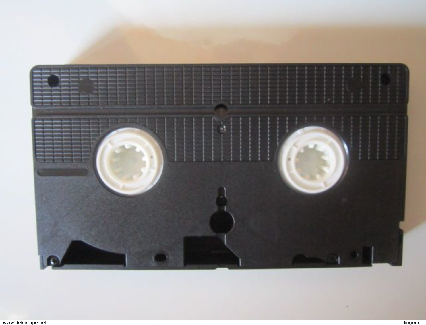 CASSETTE VIDEO VHS ALASKA QUE L'AVENTURE COMMENCE ! - Action, Adventure