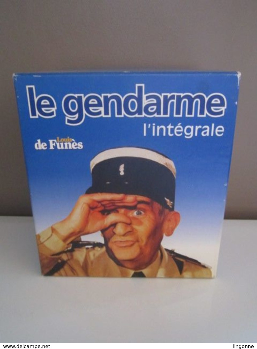 CASSETTE VIDEO - COFFRET 6 VHS - LE GENDARME L'INTEGRALE Avec LOUIS DE FUNES - Comedy