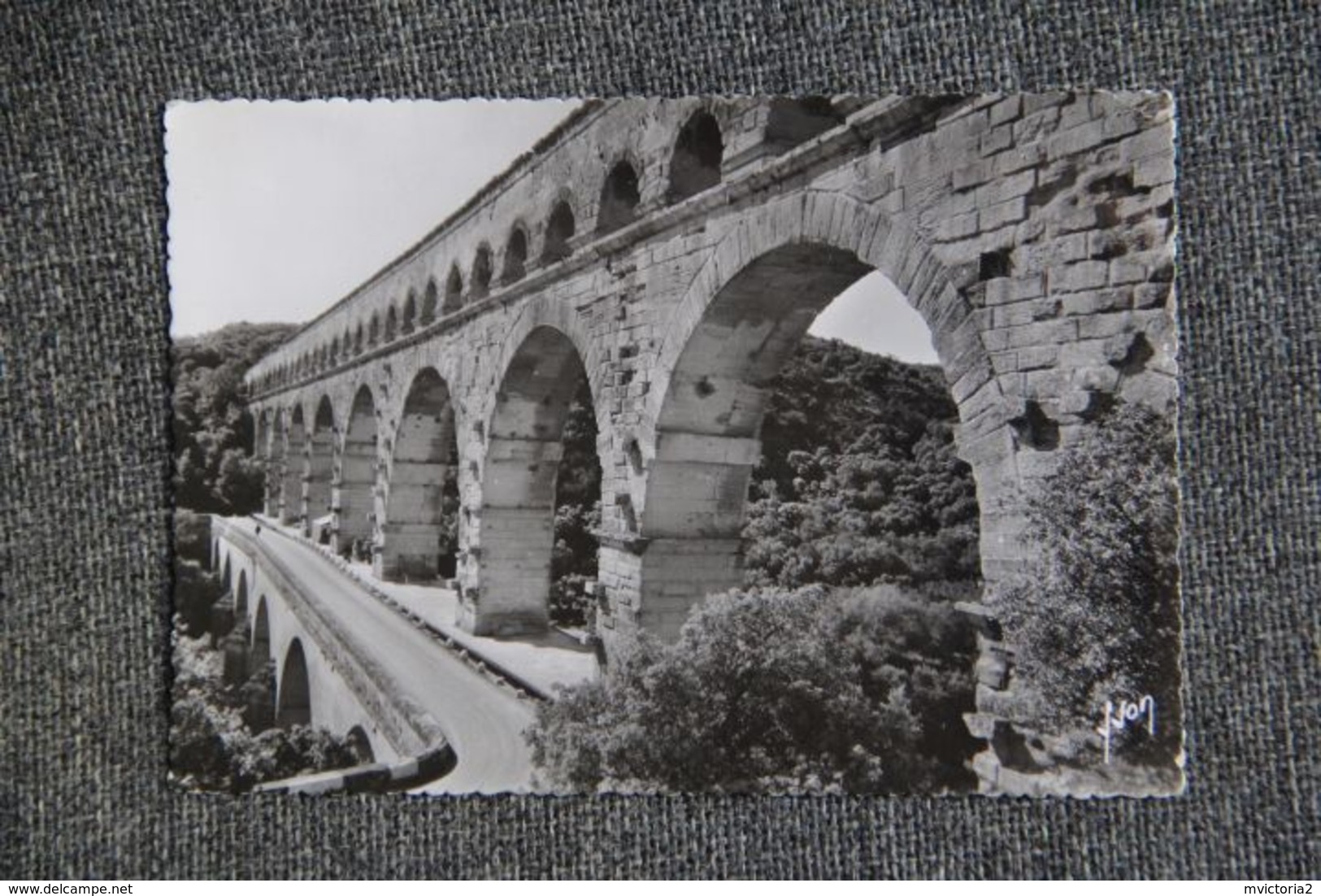 LE PONT DU GARD - Remoulins