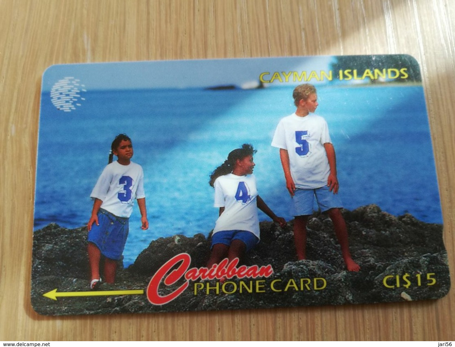 CAYMAN ISLANDS  CI $ 15,-  CAY-131F CONTROL NR 131CCIF   3 CHILDREN ON ROCKS     Fine Used Card  ** 3111** - Kaimaninseln (Cayman I.)