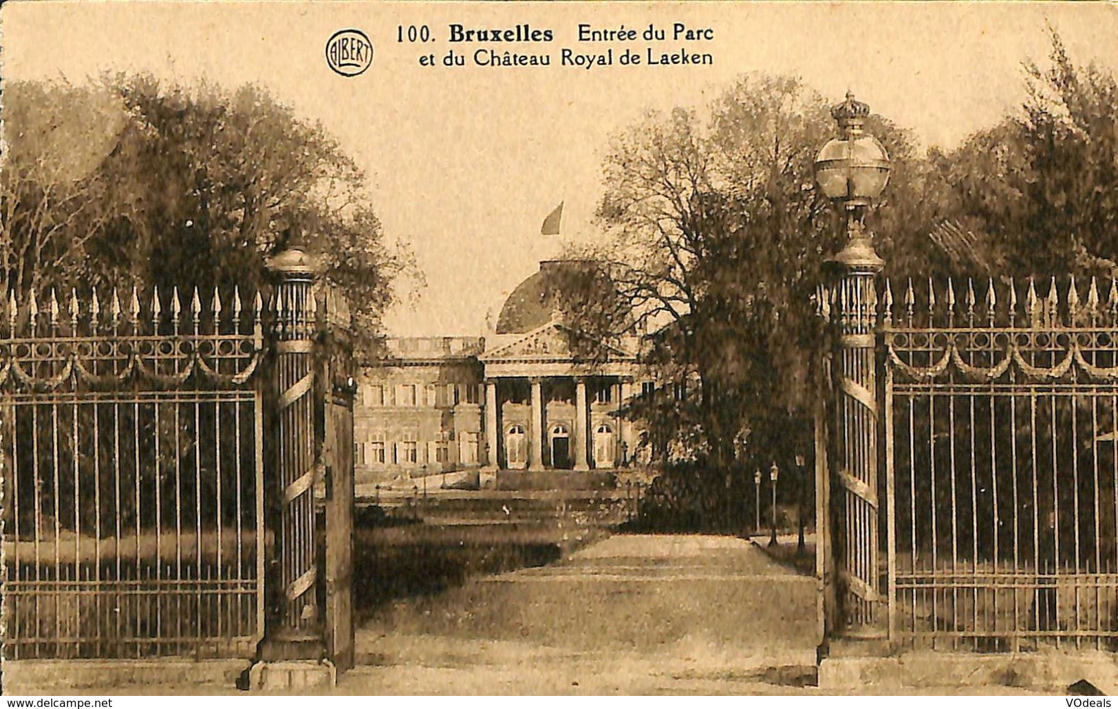 030 605 - CPA - Belgique - Brussel - Bruxelles - Entrée Du Parc Et Chateau Royal De Laeken - Bossen, Parken, Tuinen