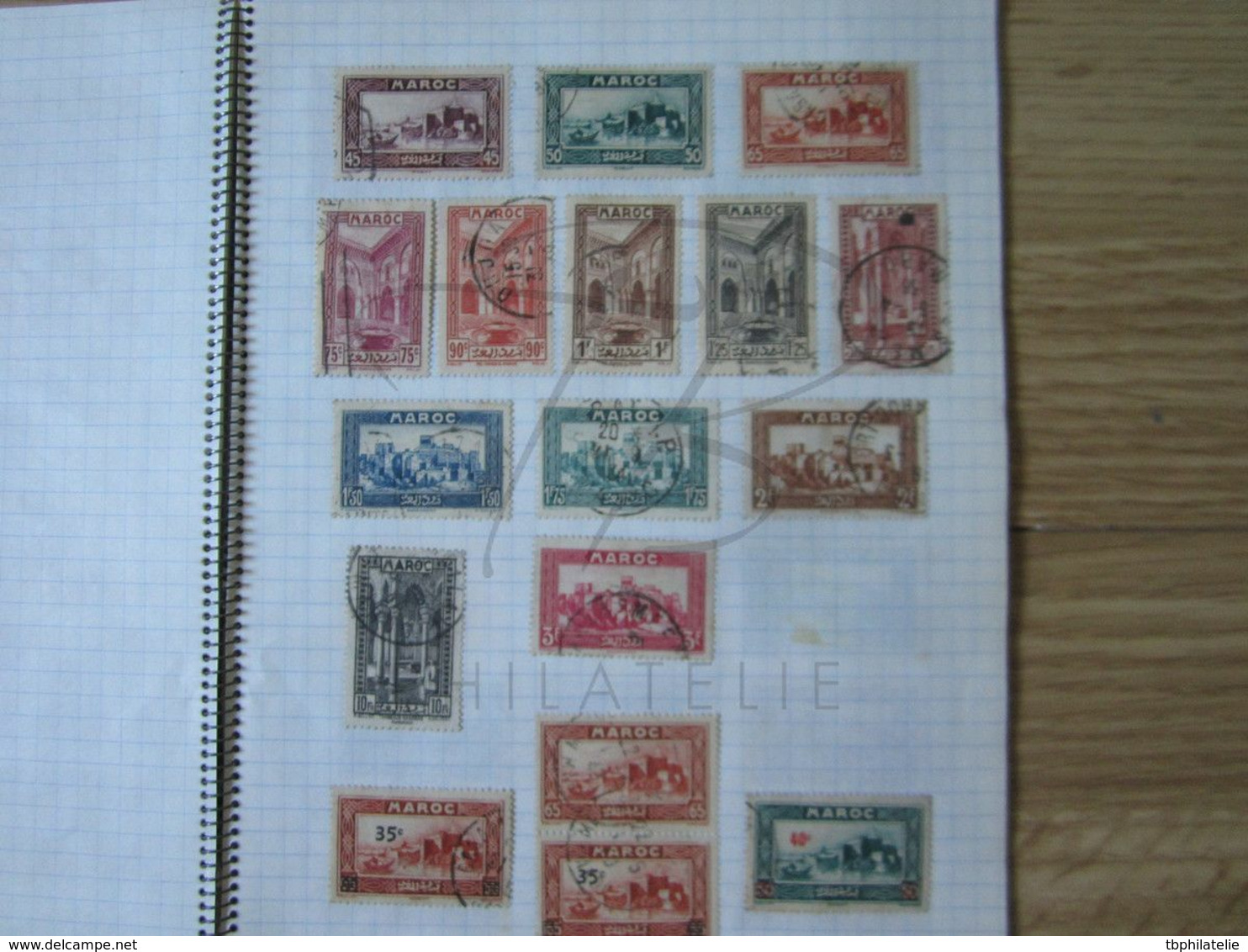 LOT DE + 250 TIMBRES DU MAROC - Collections