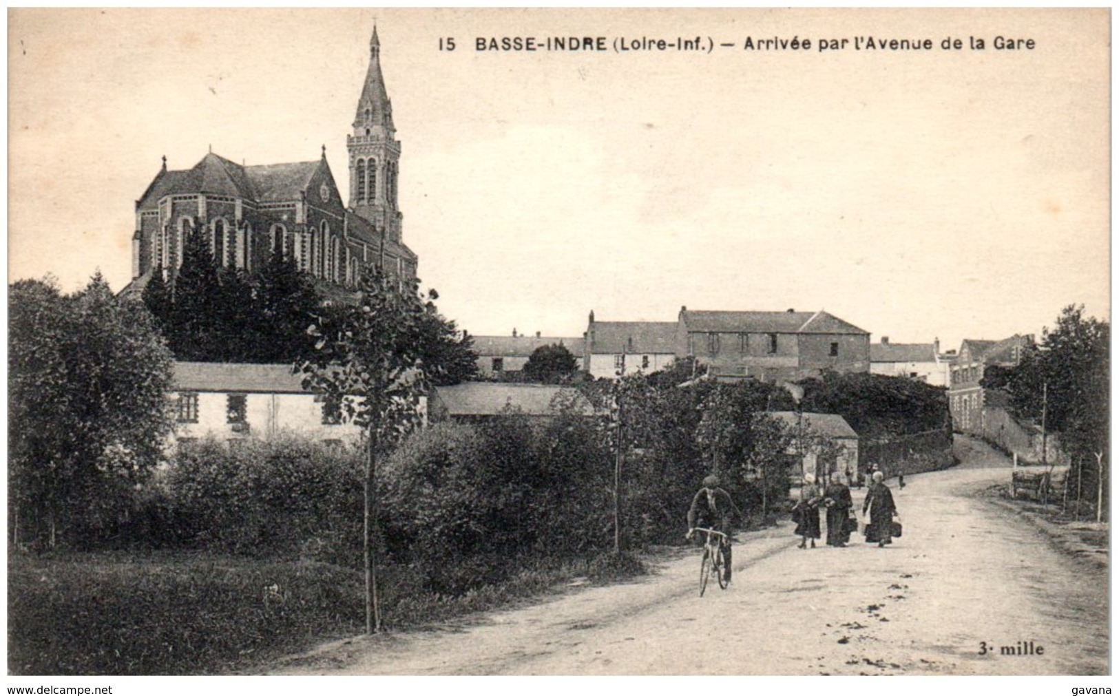 44 BASSE-INDRE - Arrivée Par L'avenue De La Gare - Basse-Indre