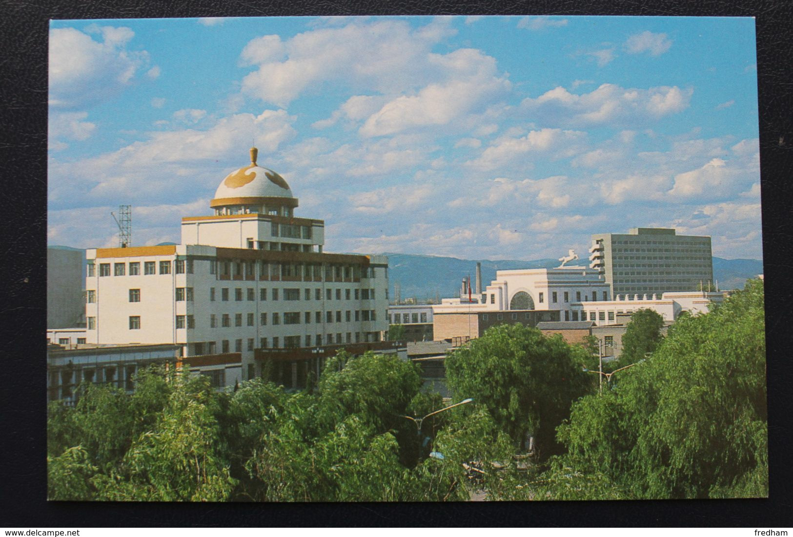 1987 CHINE BEL ENSEMBLE DE 2 LOTS CARTES POSTALES PRE-AFFRANCHIES  TARIF NATIONAL ET INTERNATIONAL TTB.