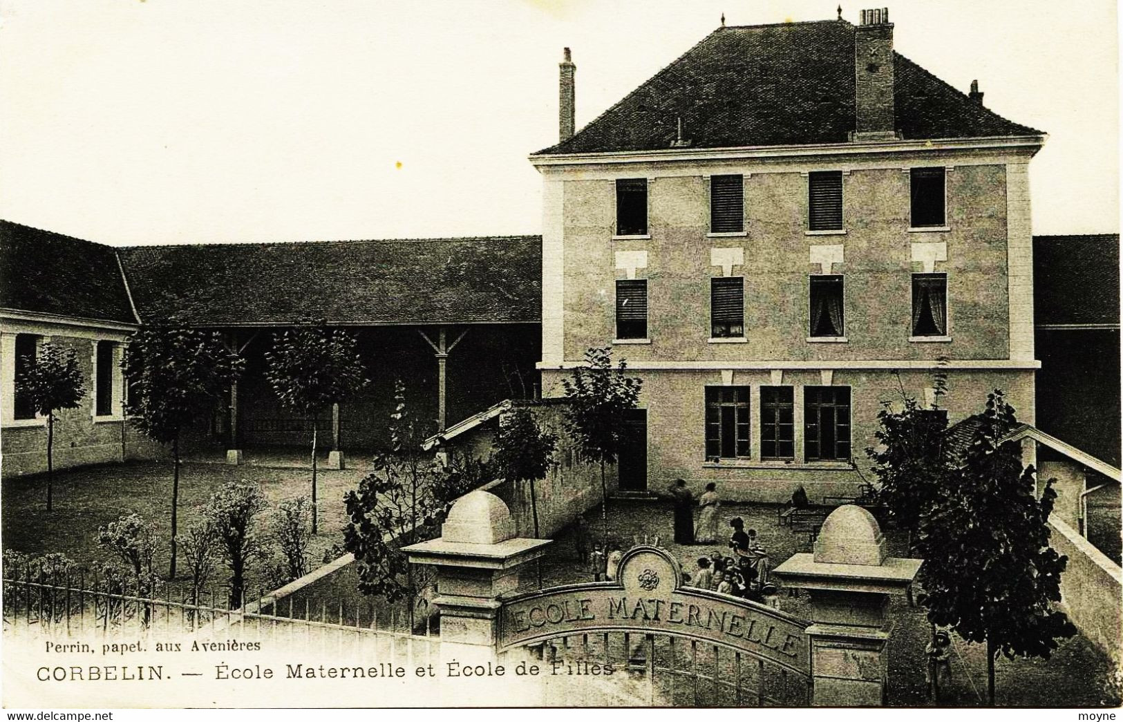 6212 - CORBELIN  :  Ecole Maternelle Et Ecole De Filles      -  Circulée 1912 - Corbelin