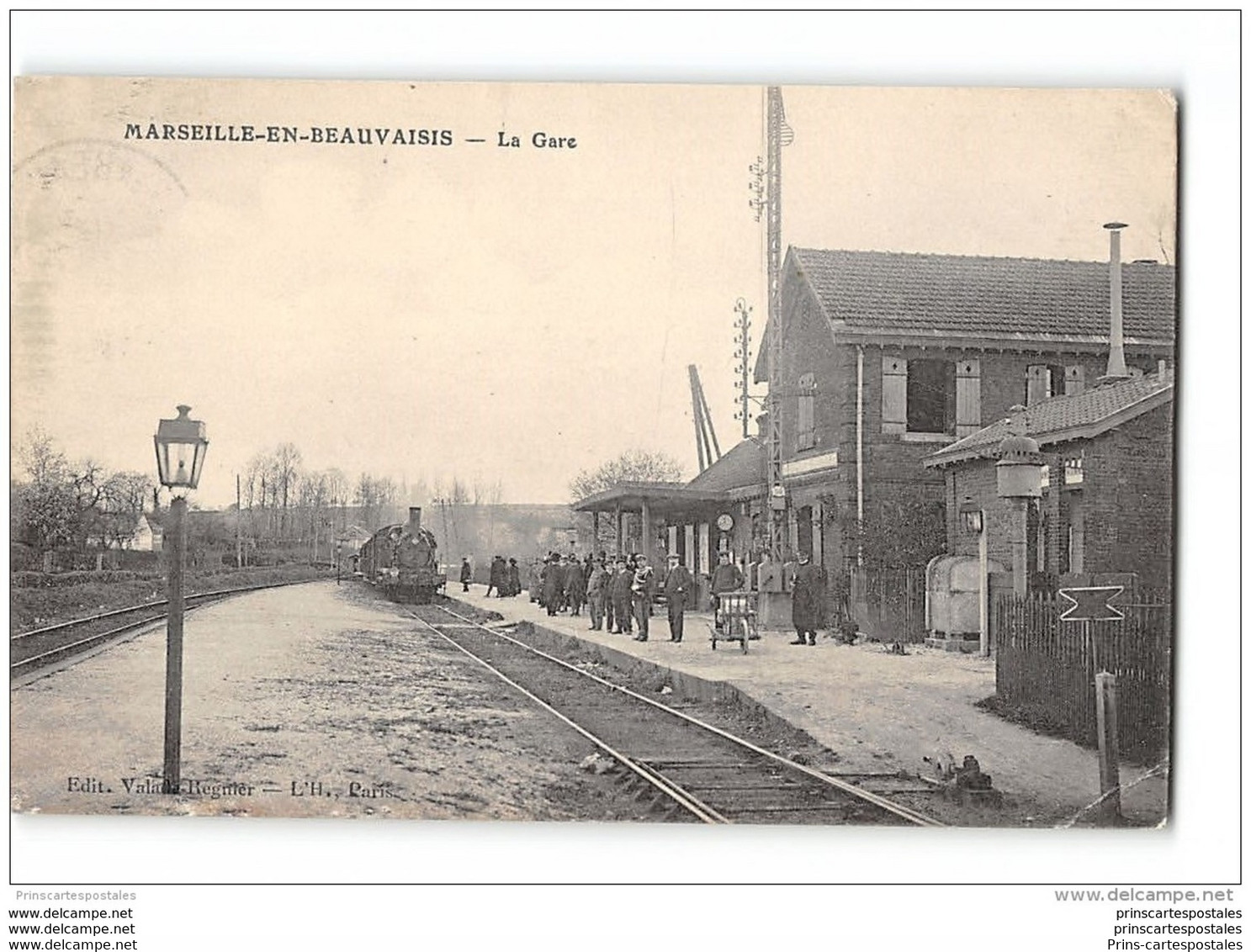 CPA 60 Marseille En Beauvaisis La Gare Et Le Train - Marseille-en-Beauvaisis