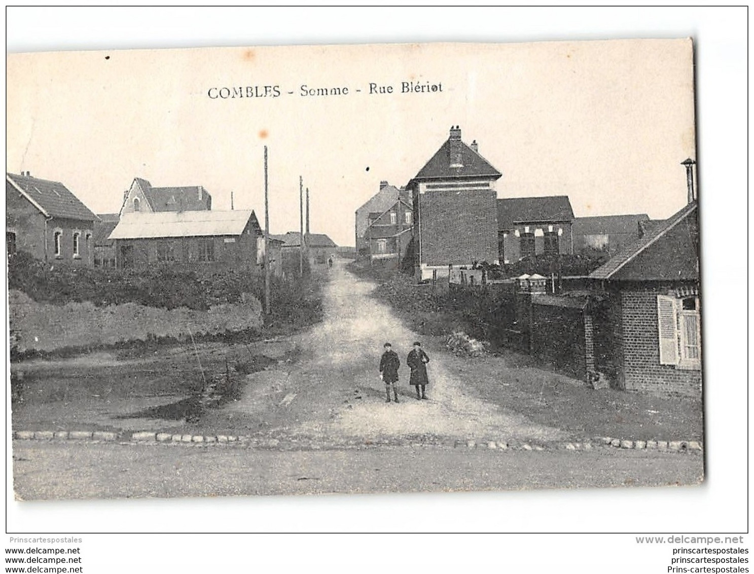 CPA 80 Combles Rue Bleriot - Combles