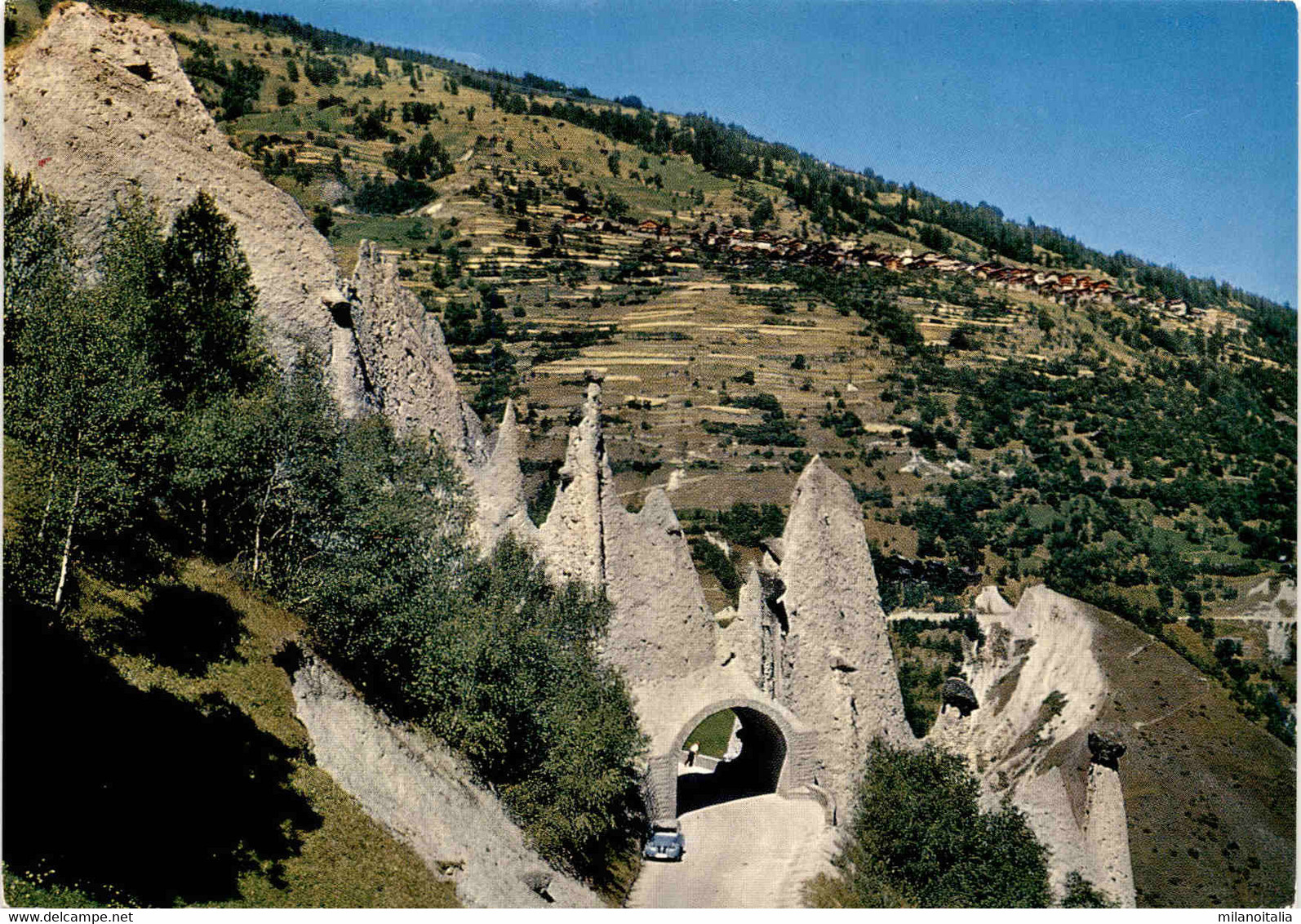 Val D'Herens, Pyramides D'Euseigne Et Village D'Heremence (14001) - Hérémence