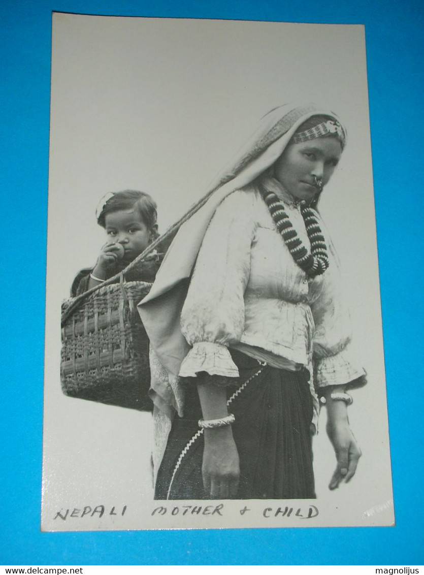 R,Tibet,China,Xizang,Nepali Mother&child,ethnic Women,folklore Costume,Hindu Religion,real Photo,vintage Postcard,rare - Tibet