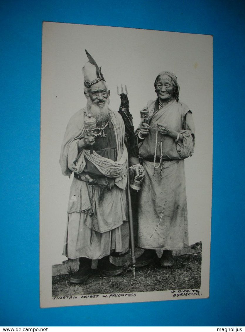 R,Tibet,China,Xizang,Tibetan Buddhist Lama Priest&priestess,prayer Wheel,bell,real Persons,photo,vintage Postcard,rare - Tibet