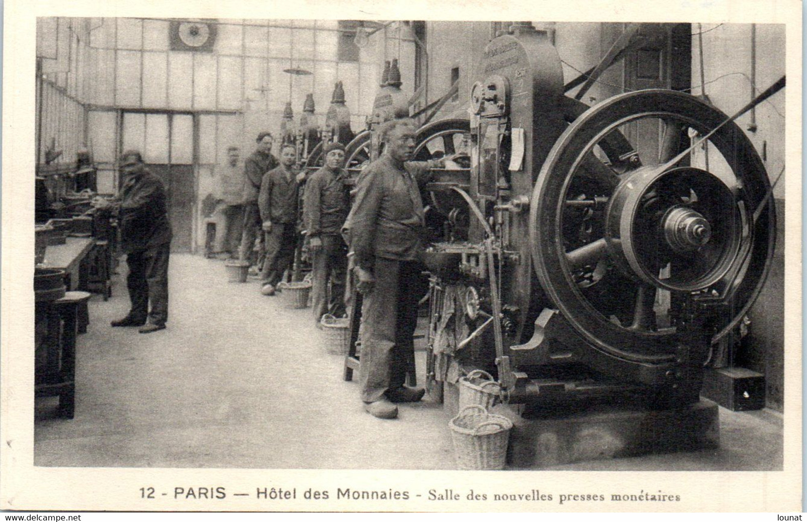 MONNAIE - PARIS - Hôtel Des Monnaies - Salle Des Nouvelles Presses Monétaires N°12 (pli Léger Sur Coté Gauche) - Munten (afbeeldingen)